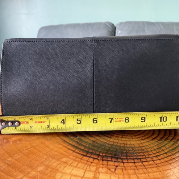 Beautiful Black and White Calvin Klein Shell Handbag - Picture 4 of 10